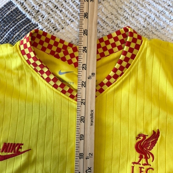 Nike Womens Liverpool FC Stadium Jersey Sz M Yellow Red Dri-Fit Stripe Comfy - Picture 5 of 5